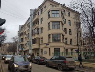 Отреставрированное здание. Вид первый
